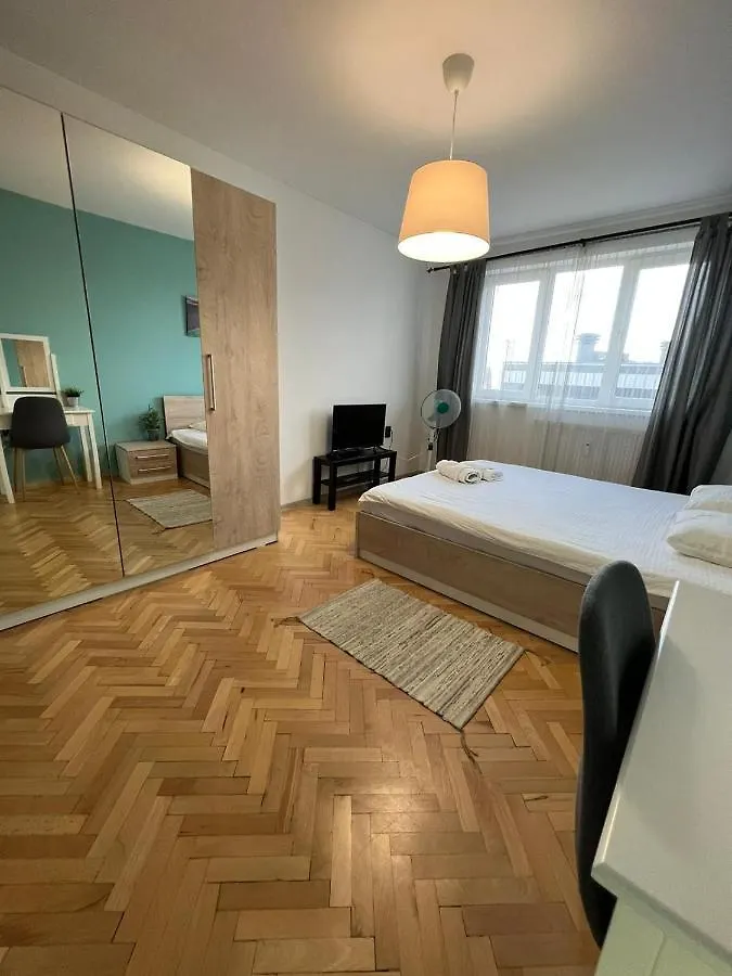 Al Malina 3Bdr Family Apt With Parking Space Near Airport And Iec Sofia